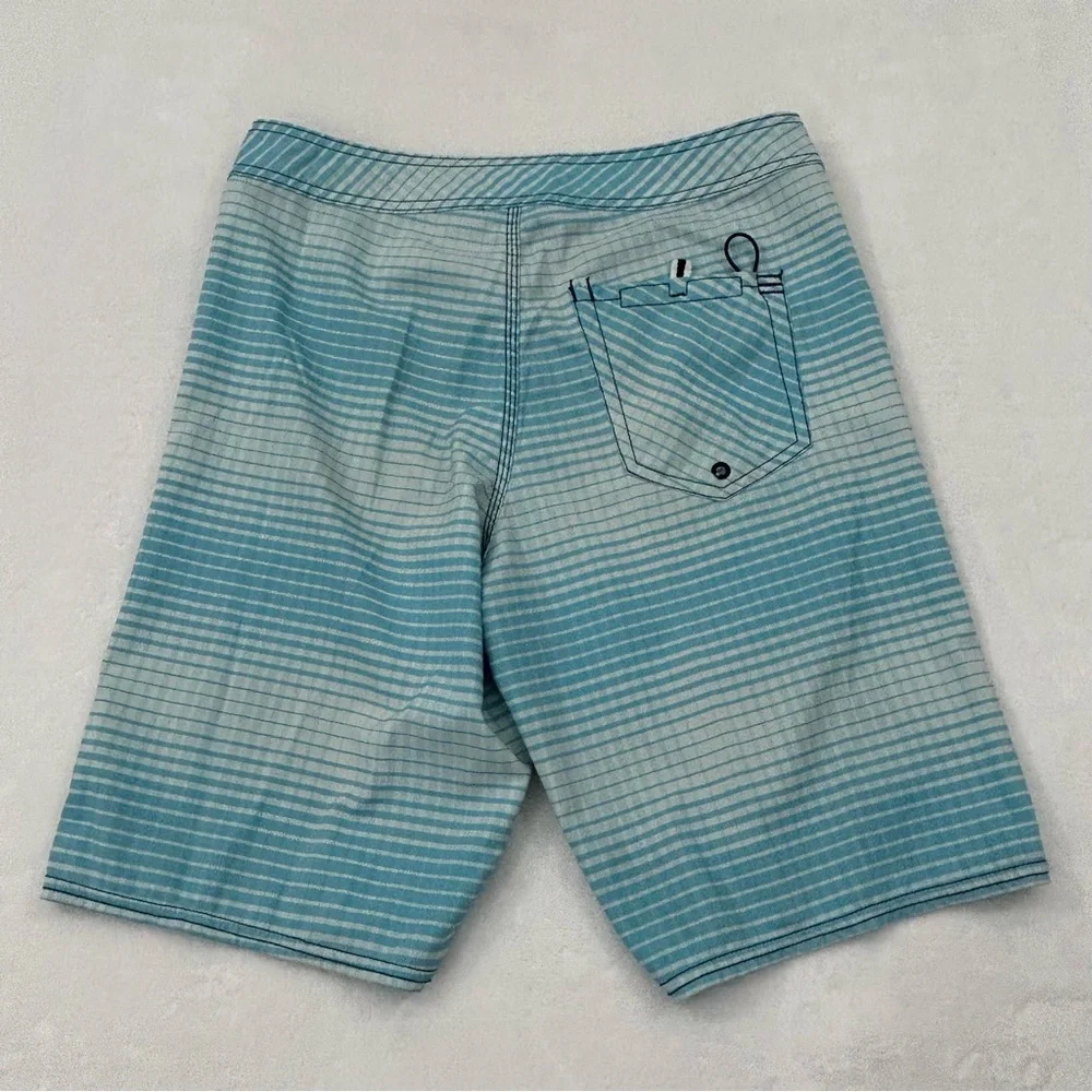 Element Skateboards Water Blue & White Striped Surf Swim Board Shorts Mens 30/31